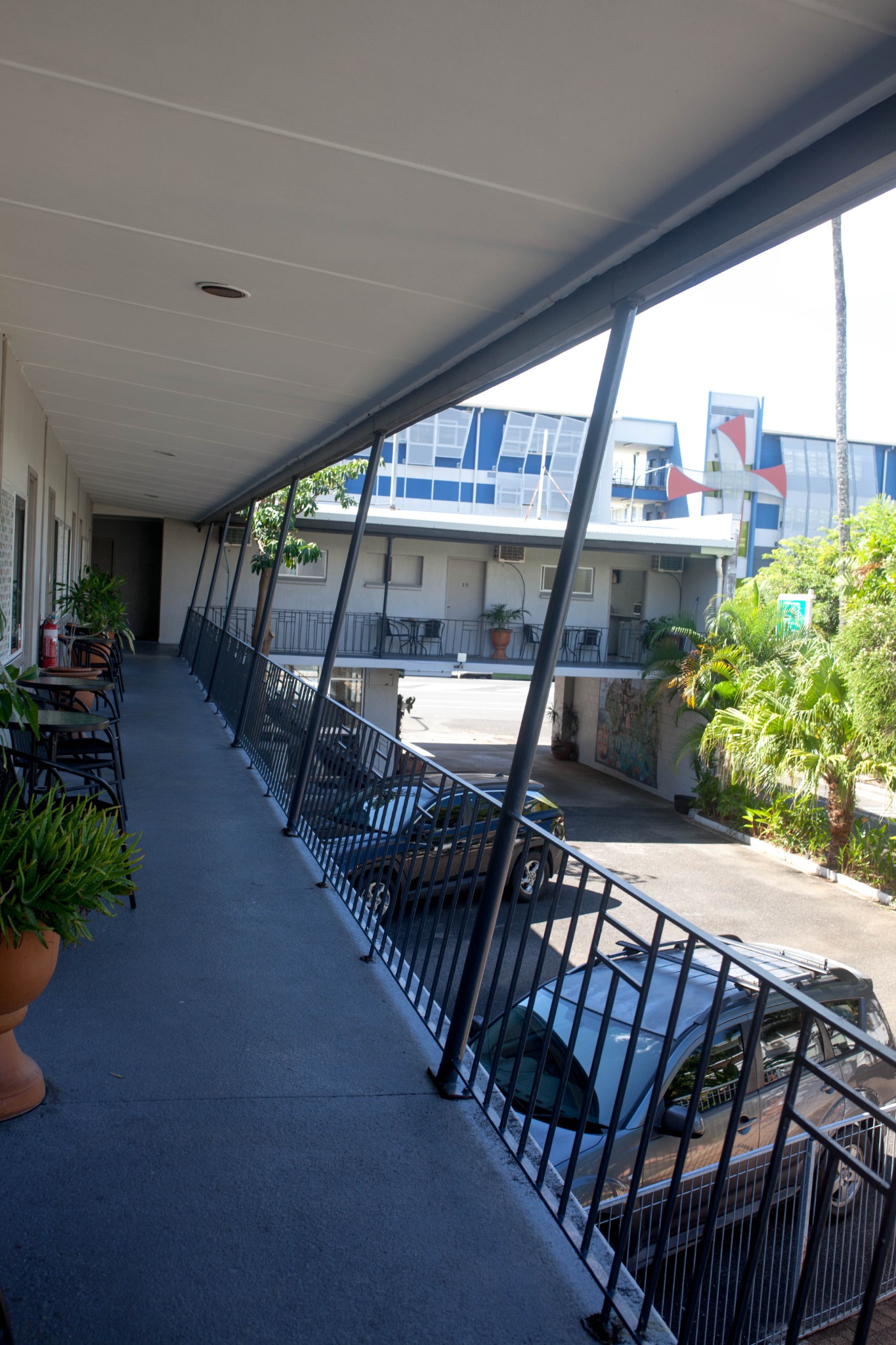 Covered motel walkway at Cairns City Motel