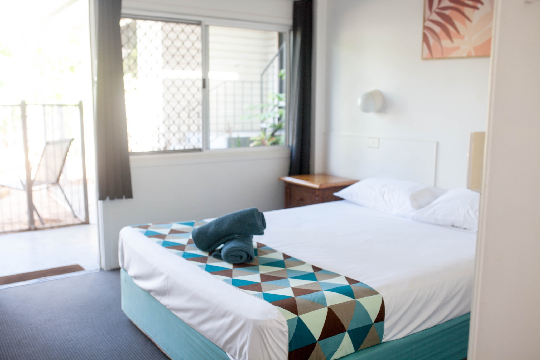 Queen room at Cairns City Motel
